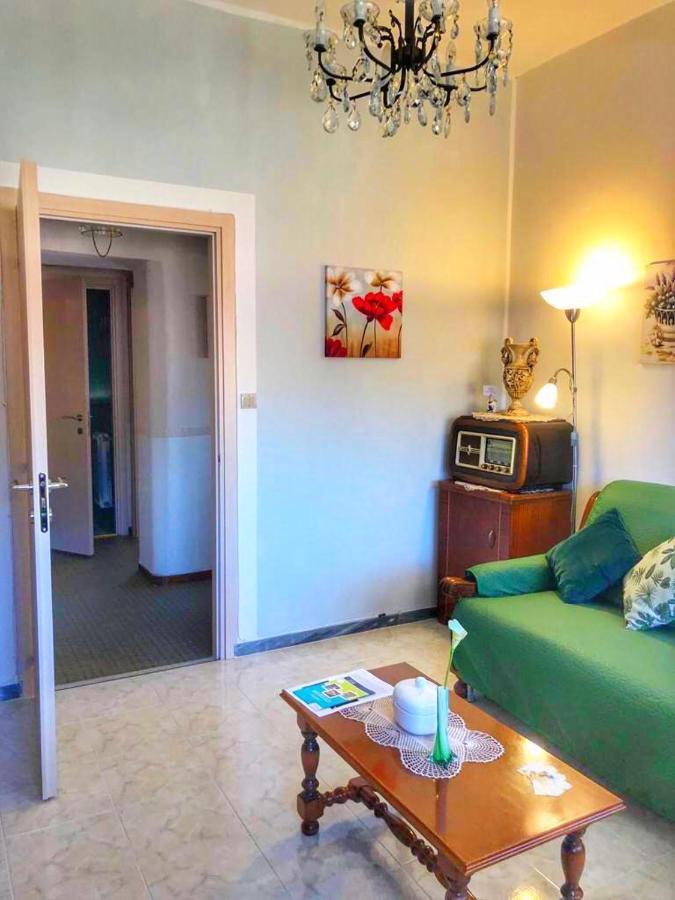 Intero Appartamento Dei Pini - Posto Auto Incluso - 4 Piano Senza Ascensore Tivoli Kültér fotó